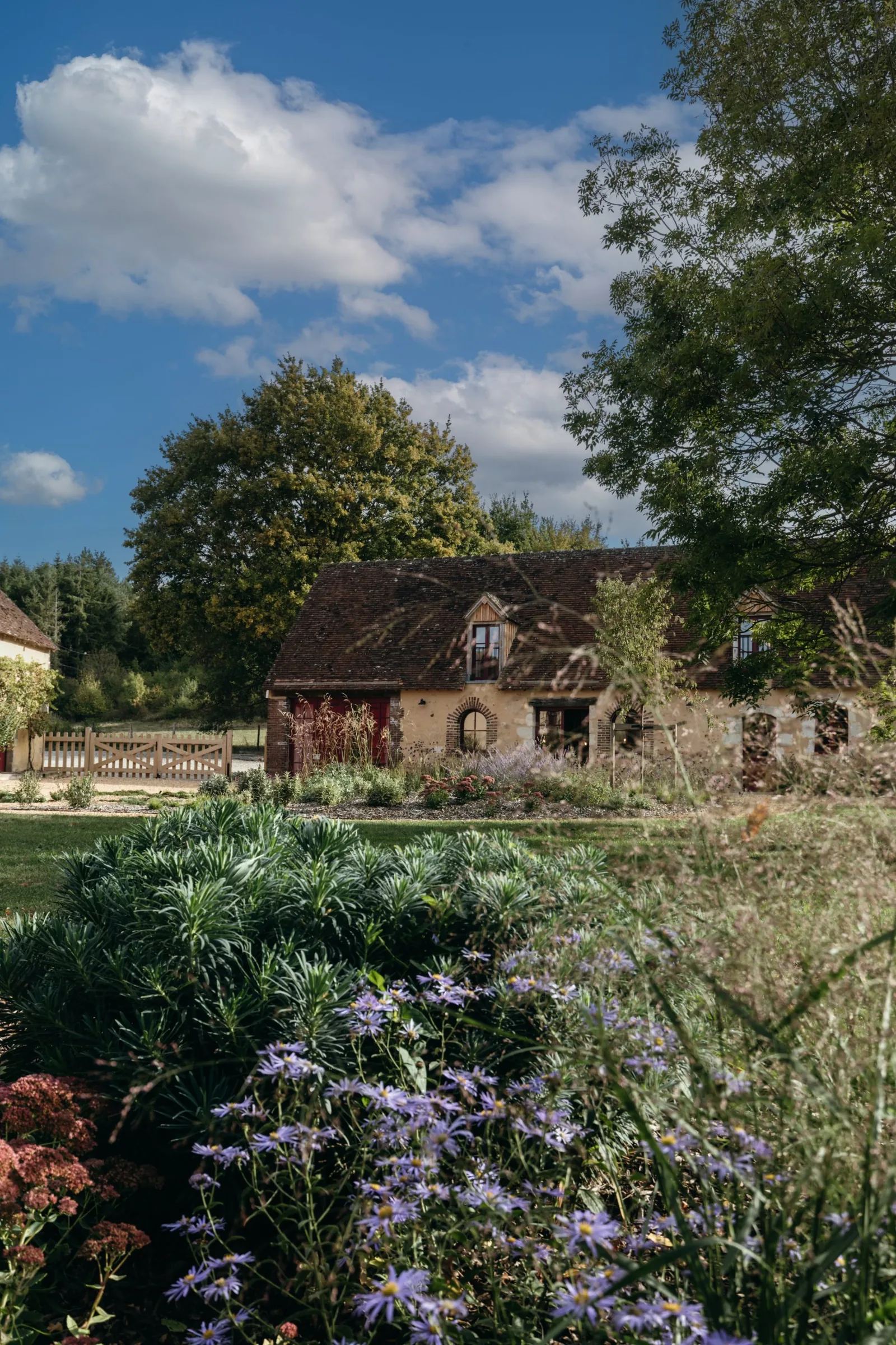 Une maison de famille dans le Perche, pour réunir trois générations.